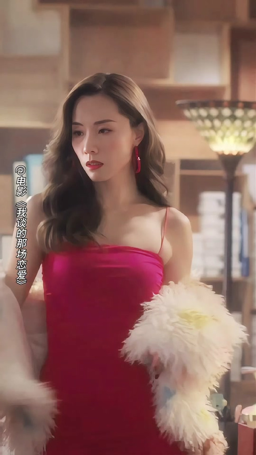 邓丽欣6分钟视频:热门歌曲MV全收录,如何观看并解读其精彩内容?